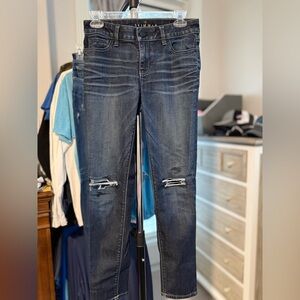 WHBM Skimmer distressed jeans sz. 2